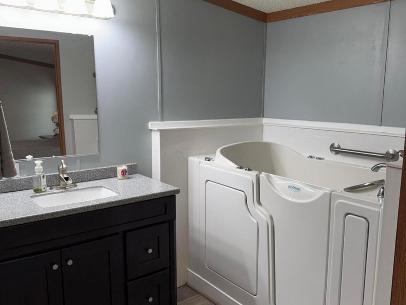 299 Ronald Drive, Pataskala, OH 43062 Photo 13