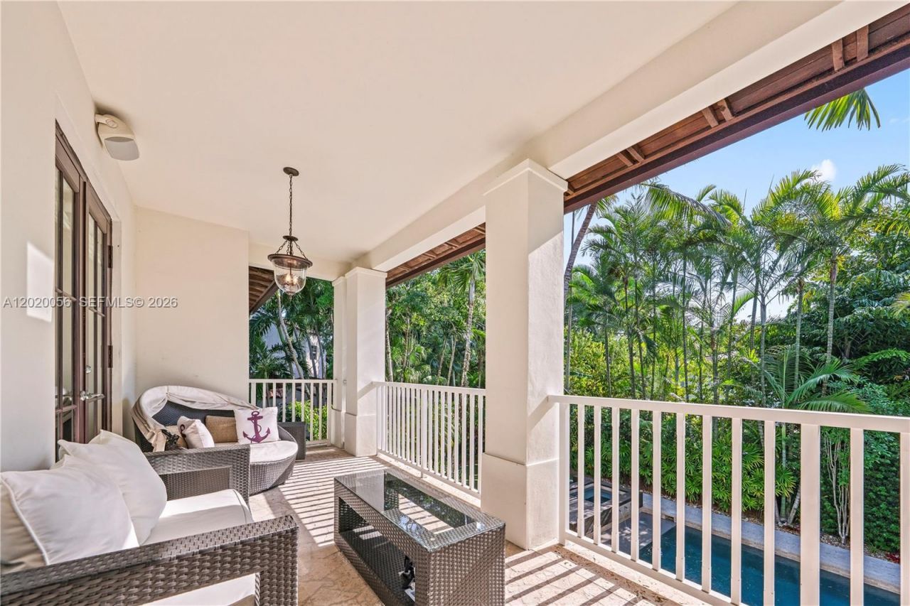 4196 S Douglas Rd , Miami, FL 33133 Photo