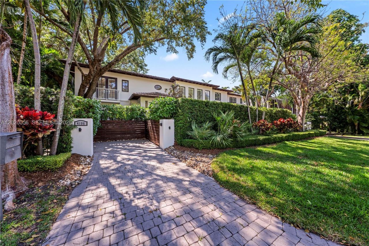 4196 S Douglas Rd , Miami, FL 33133 Photo