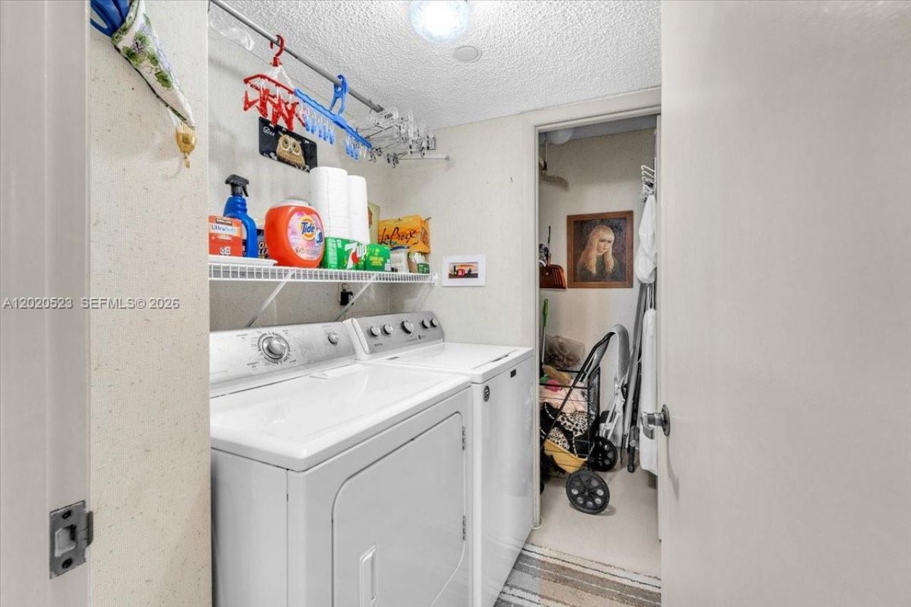 1000 Quayside Ter , Unit 701, Miami, FL 33138 Photo