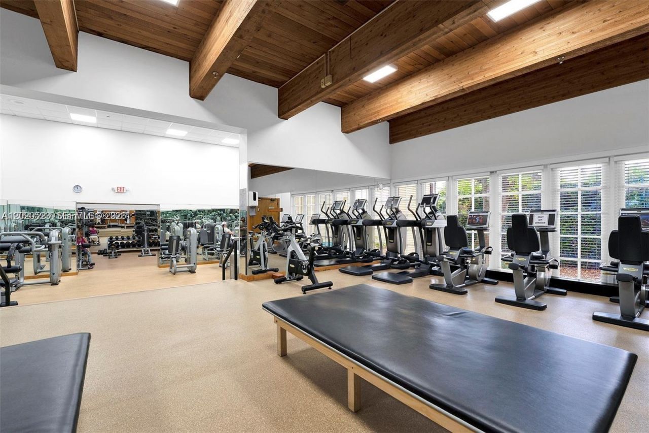 1000 Quayside Ter , Unit 701, Miami, FL 33138 Photo