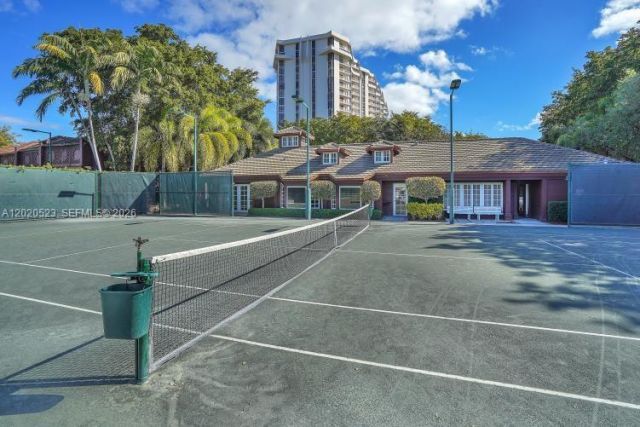 1000 Quayside Ter , Unit 701, Miami, FL 33138 Photo