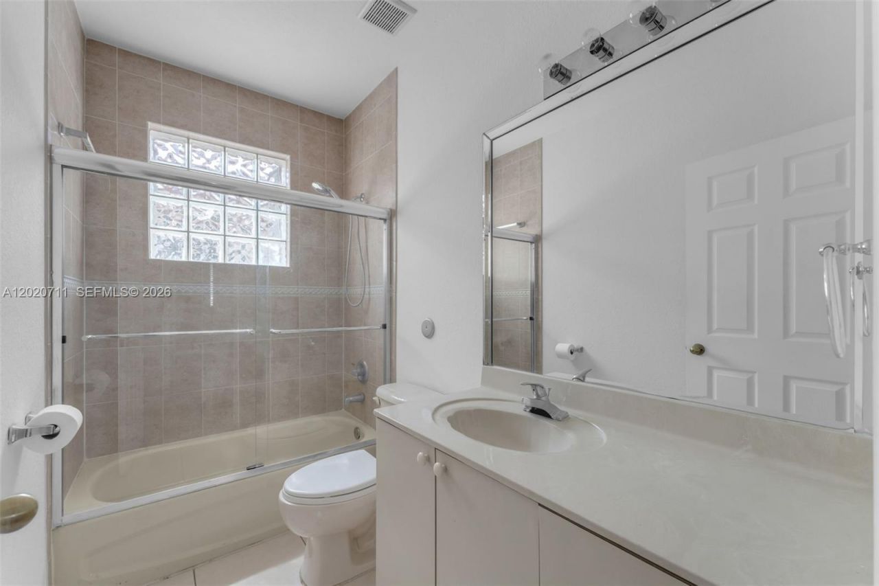 11318 NW 44th Ter , Doral, FL 33178 Photo