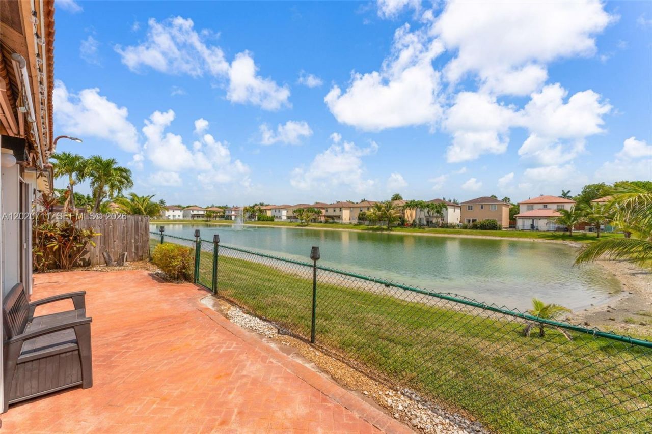 11318 NW 44th Ter , Doral, FL 33178 Photo