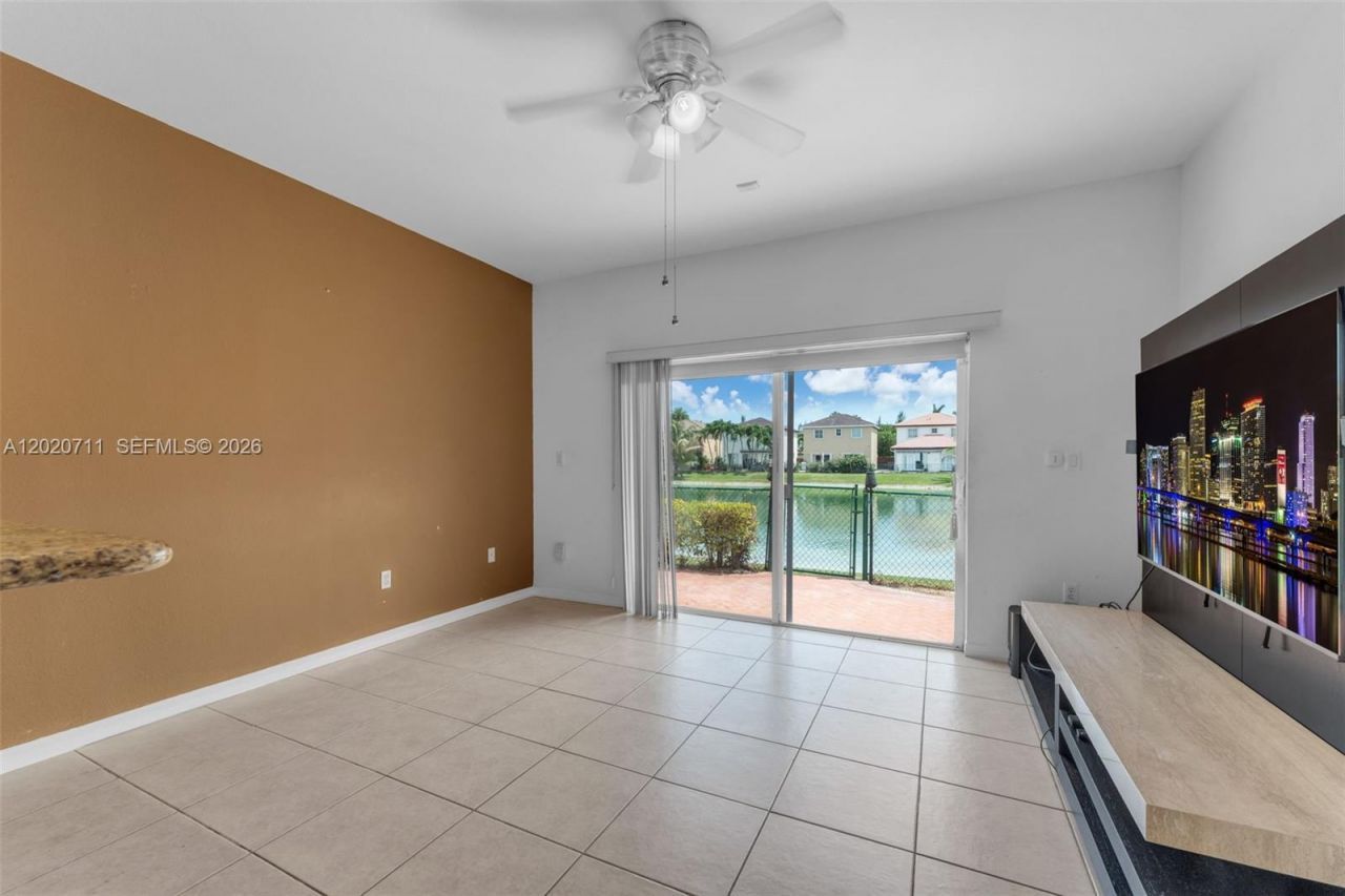11318 NW 44th Ter , Doral, FL 33178 Photo
