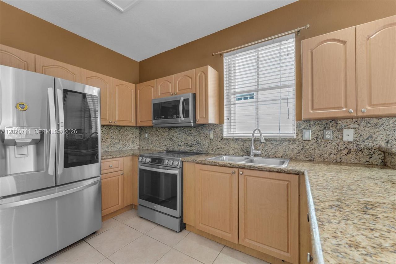 11318 NW 44th Ter , Doral, FL 33178 Photo