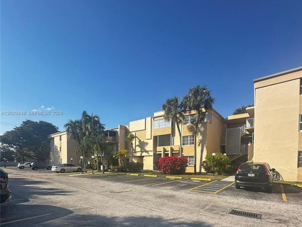 9175 SW 77th Ave, Unit 306, Miami, FL 33156