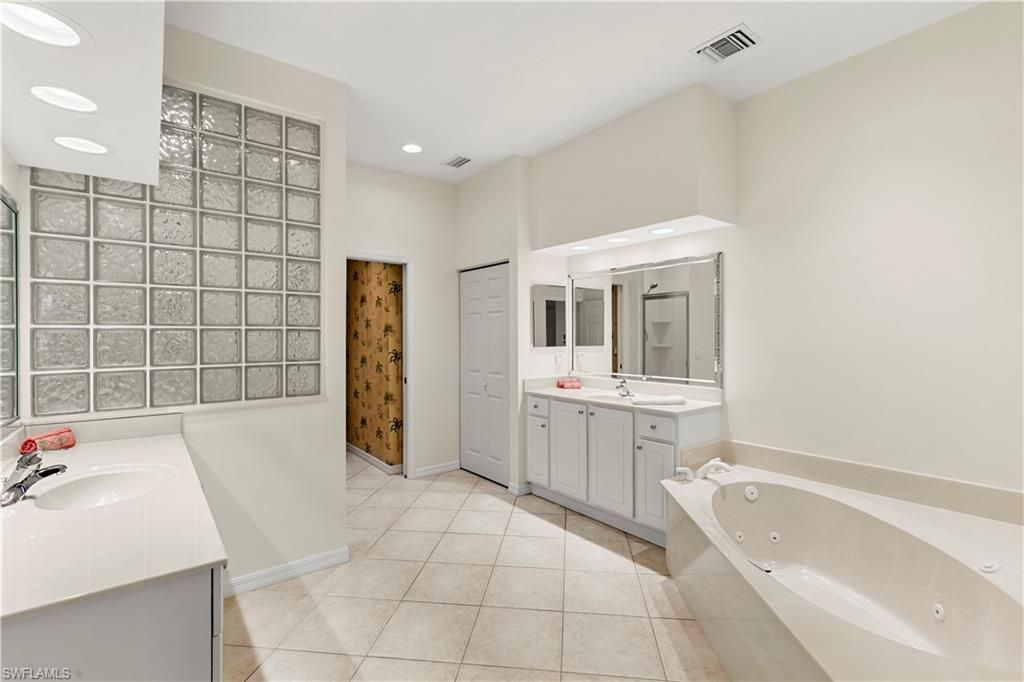4141 Bay Beach Ln, Unit 4P3, Fort Myers Beach, FL 33931 Photo