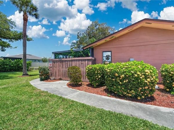 17318 Timber Oak LN , FORT MYERS, FL 33908