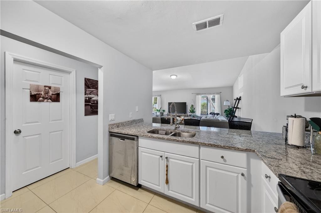 17318 Timber Oak Ln , Fort Myers, FL 33908 Photo
