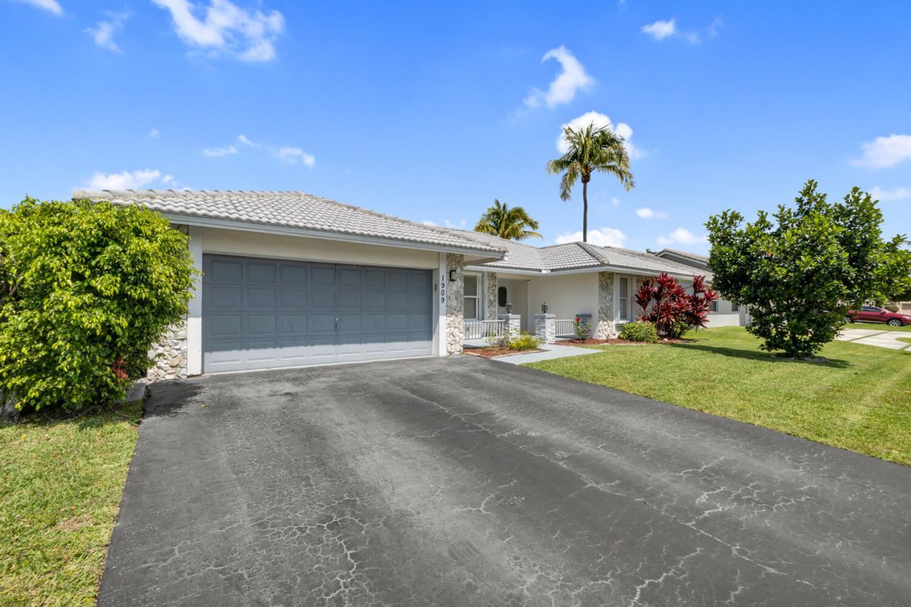 1909 NW 80th Avenue, Margate, FL 33063 Photo