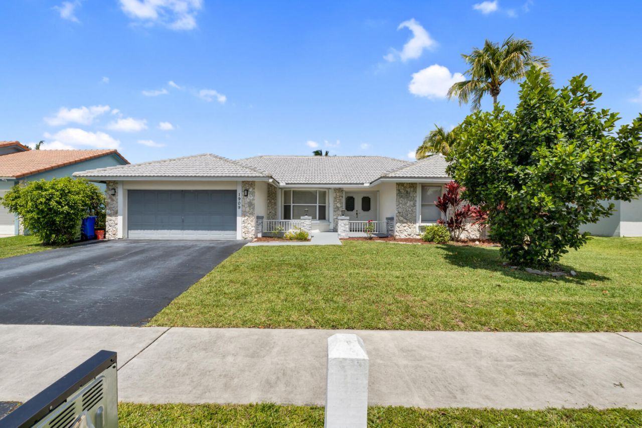 1909 NW 80th Avenue, Margate, FL 33063 Photo