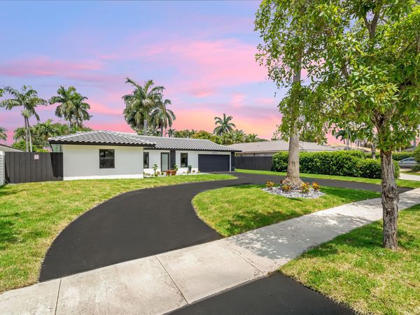 4721 Bayview Drive, Fort Lauderdale, FL 33308