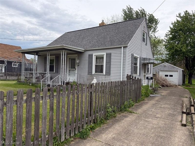 322 Millview Place SW, Canton, OH 44706 Photo 3
