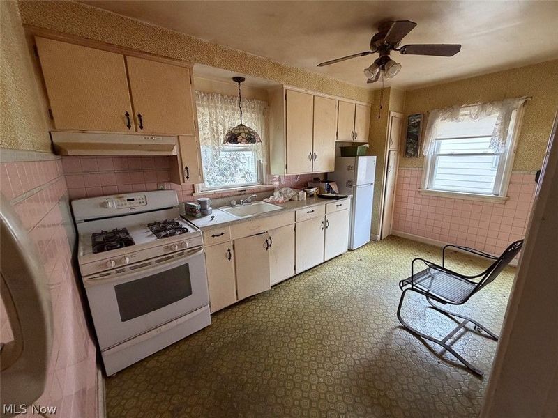 322 Millview Place SW, Canton, OH 44706 Photo 4