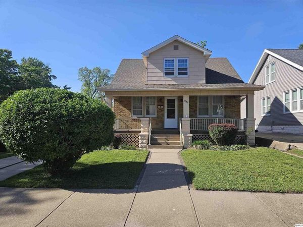 2041 Elm Street , Quincy, IL 62301