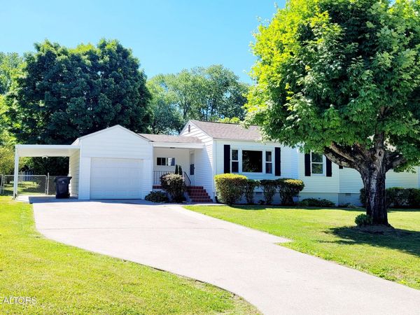 308 Naueda Drive, Knoxville, TN 37912