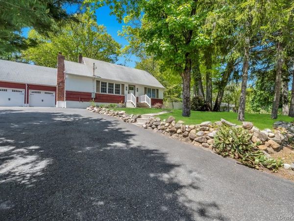 183 Dogwood Drive , Wading River, NY 11792