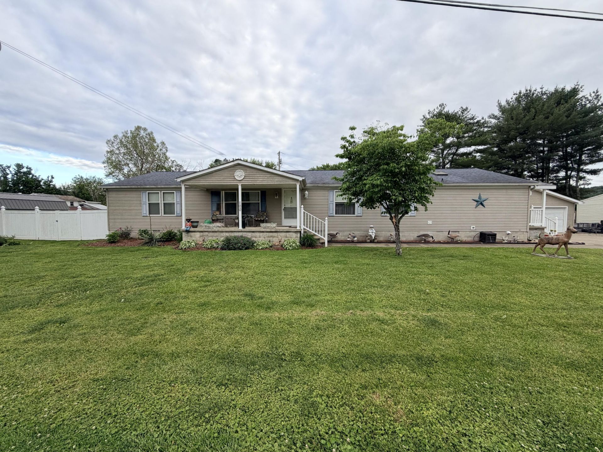 100 Blue Waters Drive, Vanceburg, KY 41179
