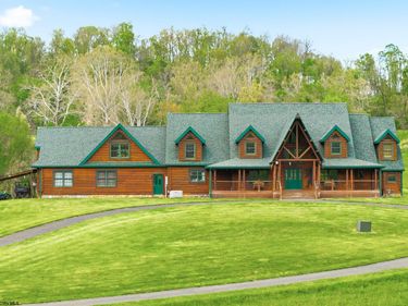 4896 Good Hope Pike, Clarksburg, WV 26301