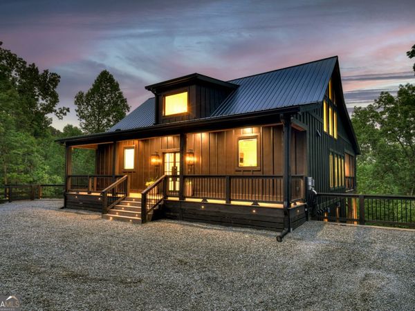 819 Hap Holt, Ellijay, GA 30540