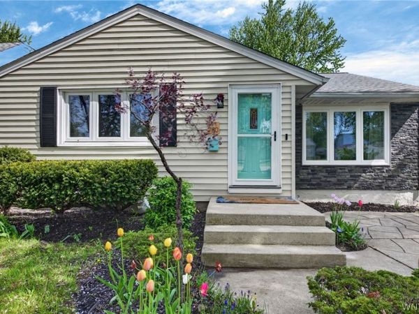 780 Oneida Street , Lewiston, NY 14092