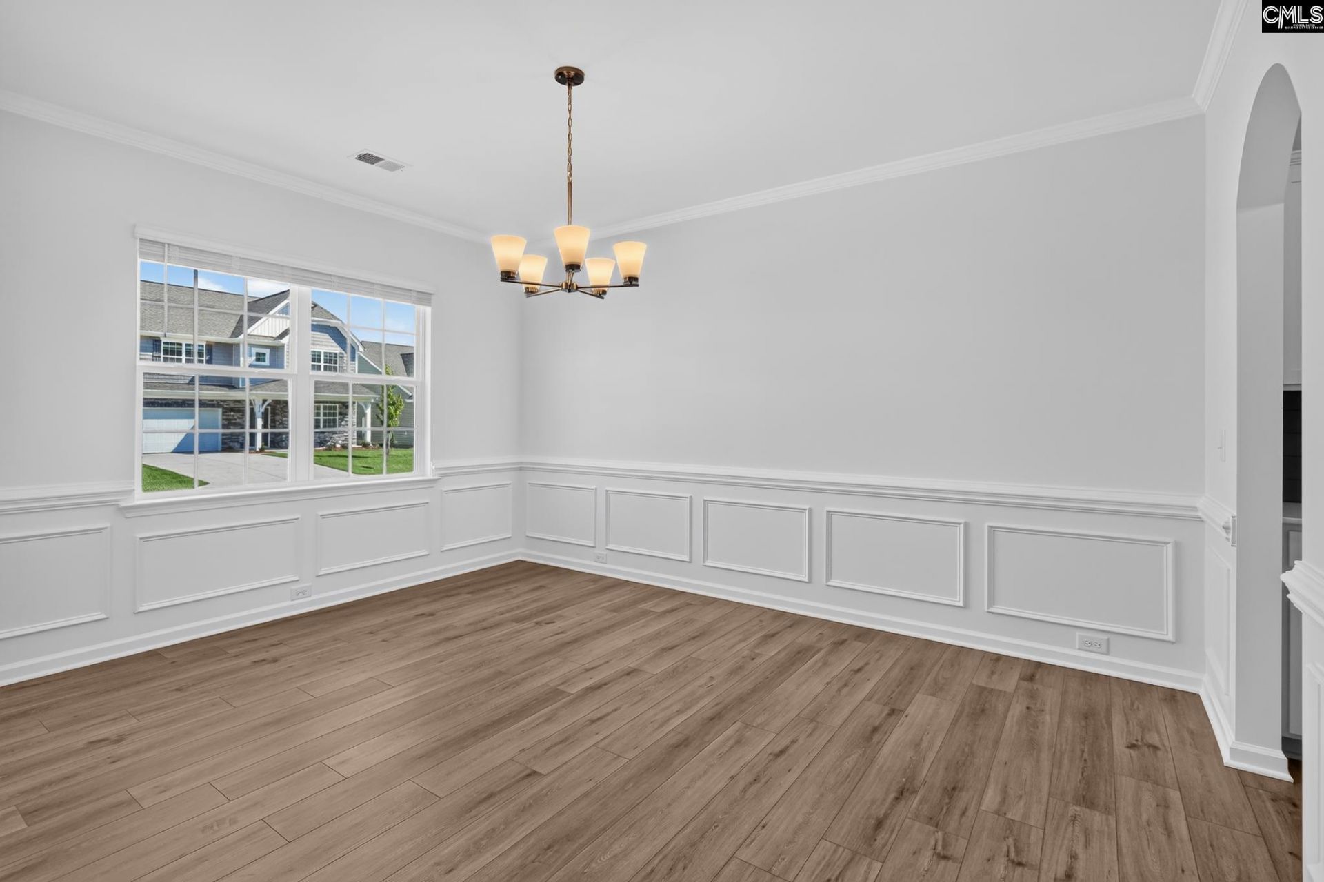 239 Foxglade Drive Photo 6
