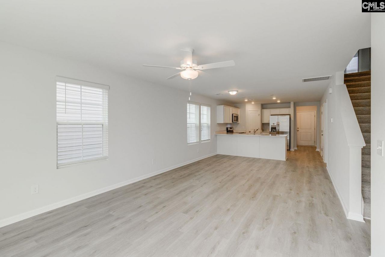 233 Laurinton Farms Drive Photo 12