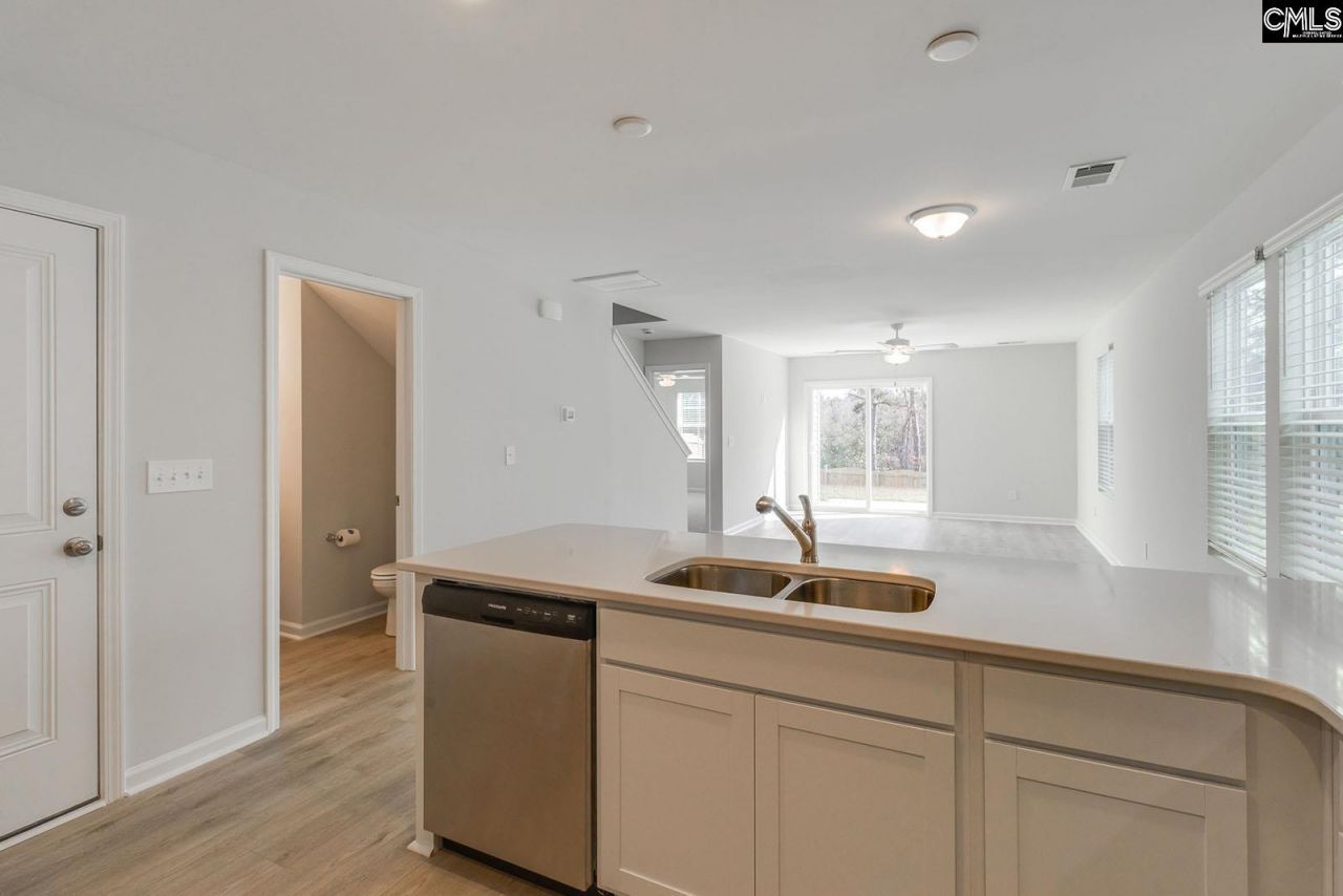 233 Laurinton Farms Drive Photo 9