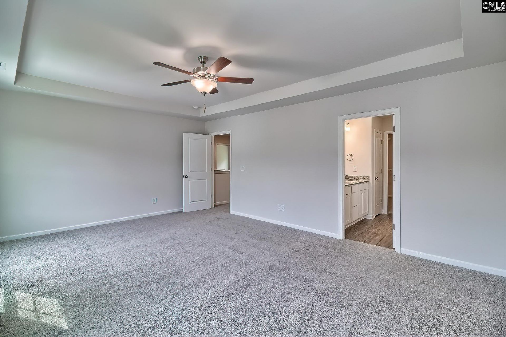 812 Daniel Lake Court  Photo 14
