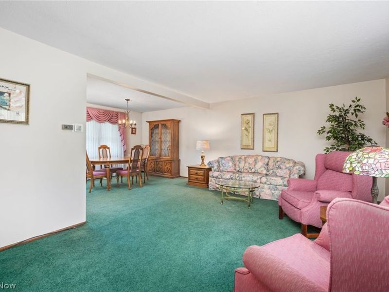 8152 Twin Oaks Drive, Broadview Heights, OH 44147 Photo 11