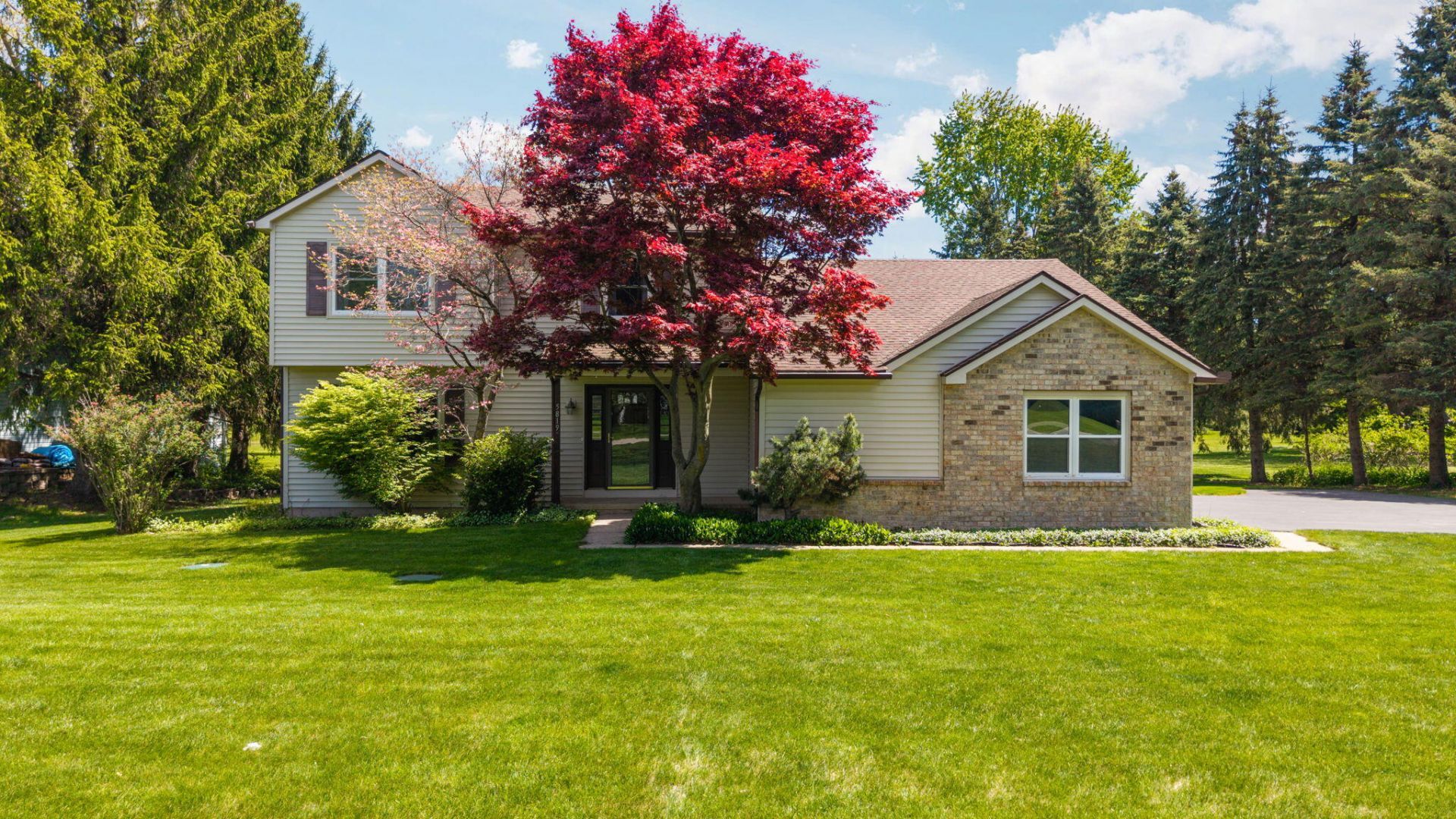 5819 Shagbark Drive, Ann Arbor, MI 48108 Main Photo