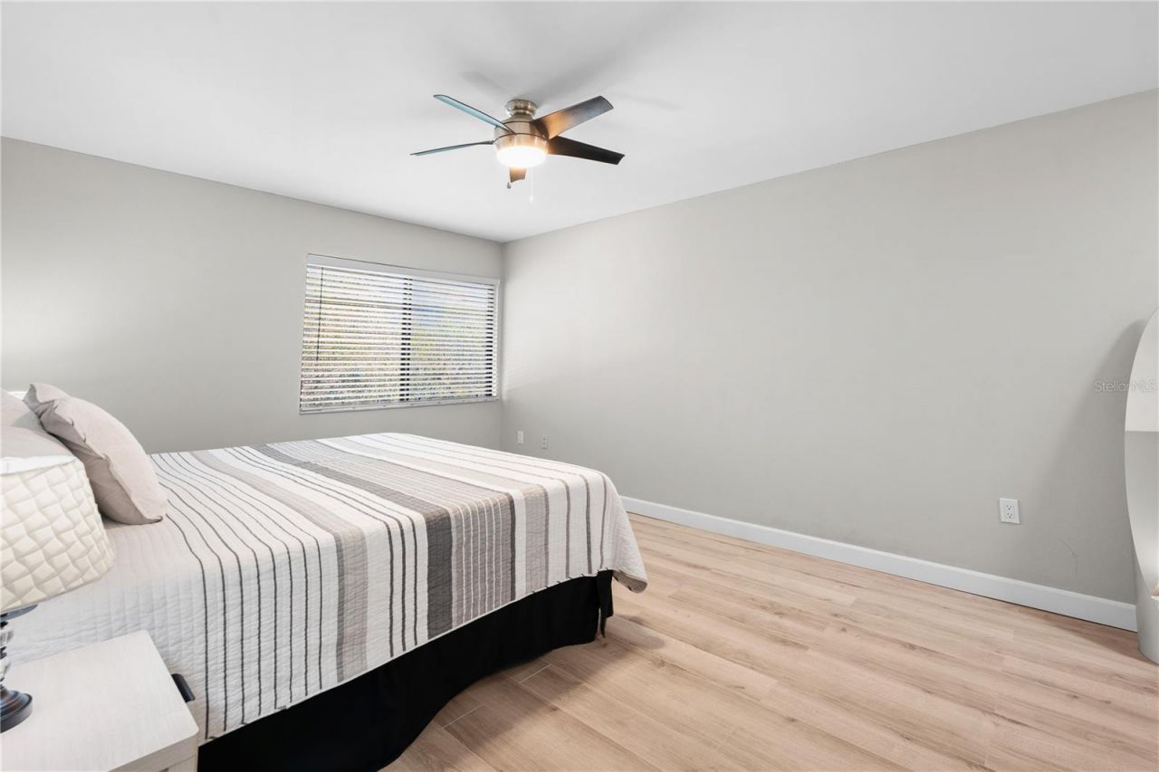2746 Orchid Oaks Drive, Unit 301, Sarasota, FL 34239 Photo
