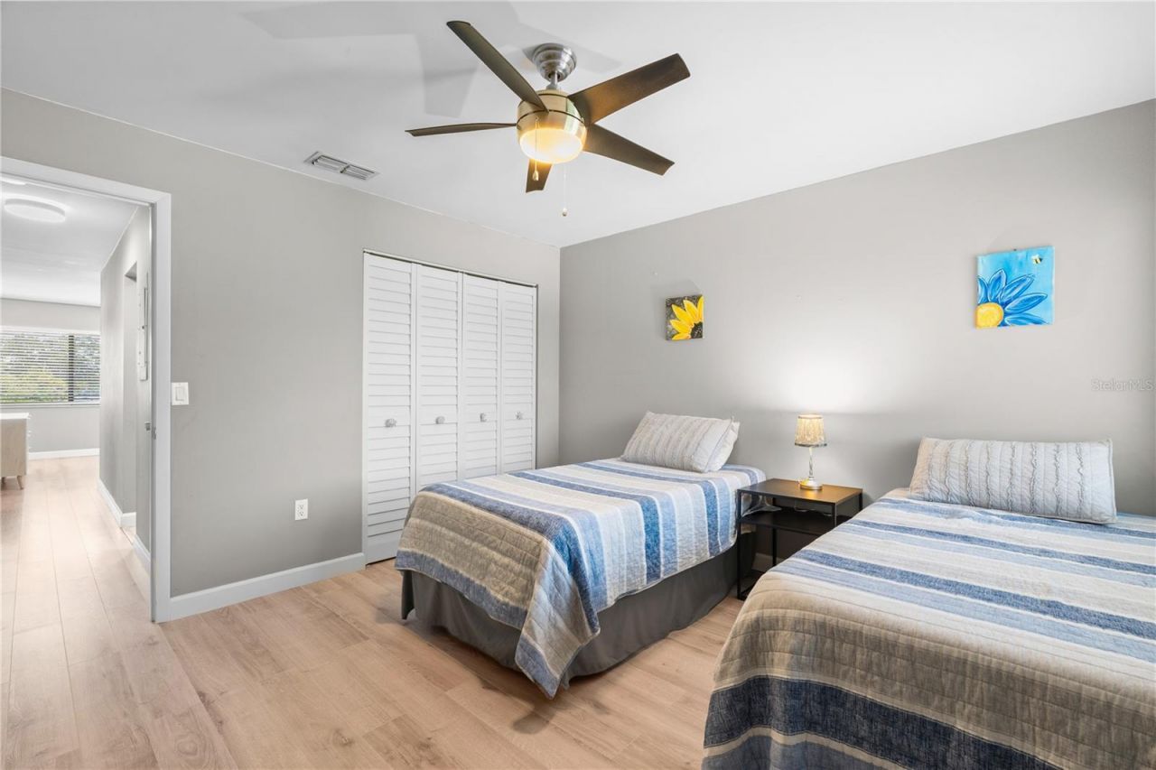 2746 Orchid Oaks Drive, Unit 301, Sarasota, FL 34239 Photo
