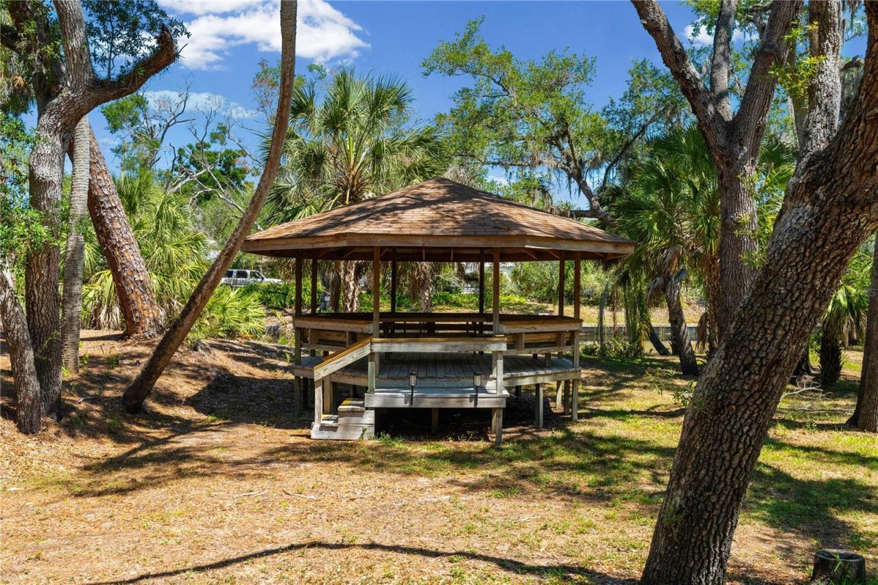 2746 Orchid Oaks Drive, Unit 301, Sarasota, FL 34239 Photo