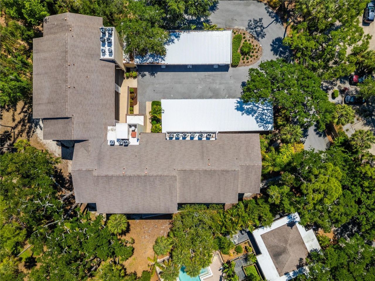 2746 Orchid Oaks Drive, Unit 301, Sarasota, FL 34239 Photo
