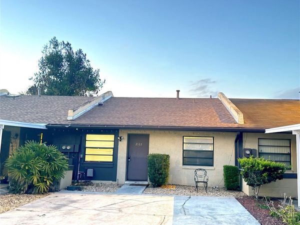 2165 CASTLE POINT, Unit 2165, WINTER HAVEN, FL 33880
