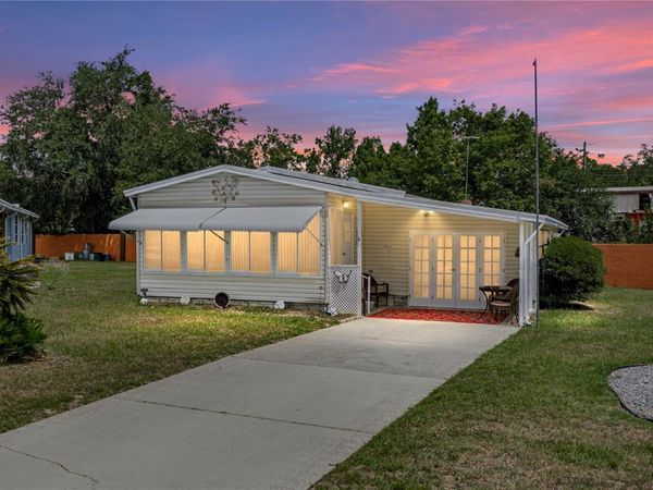 35921 TANDA CIRCLE , ZEPHYRHILLS, FL 33541