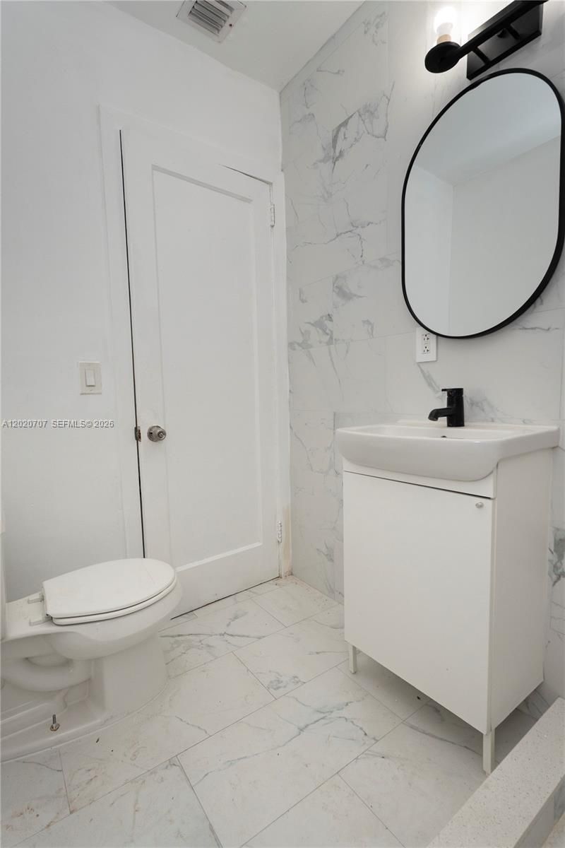 111 SW 31st Ct , Unit 1, Miami, FL 33135 Photo