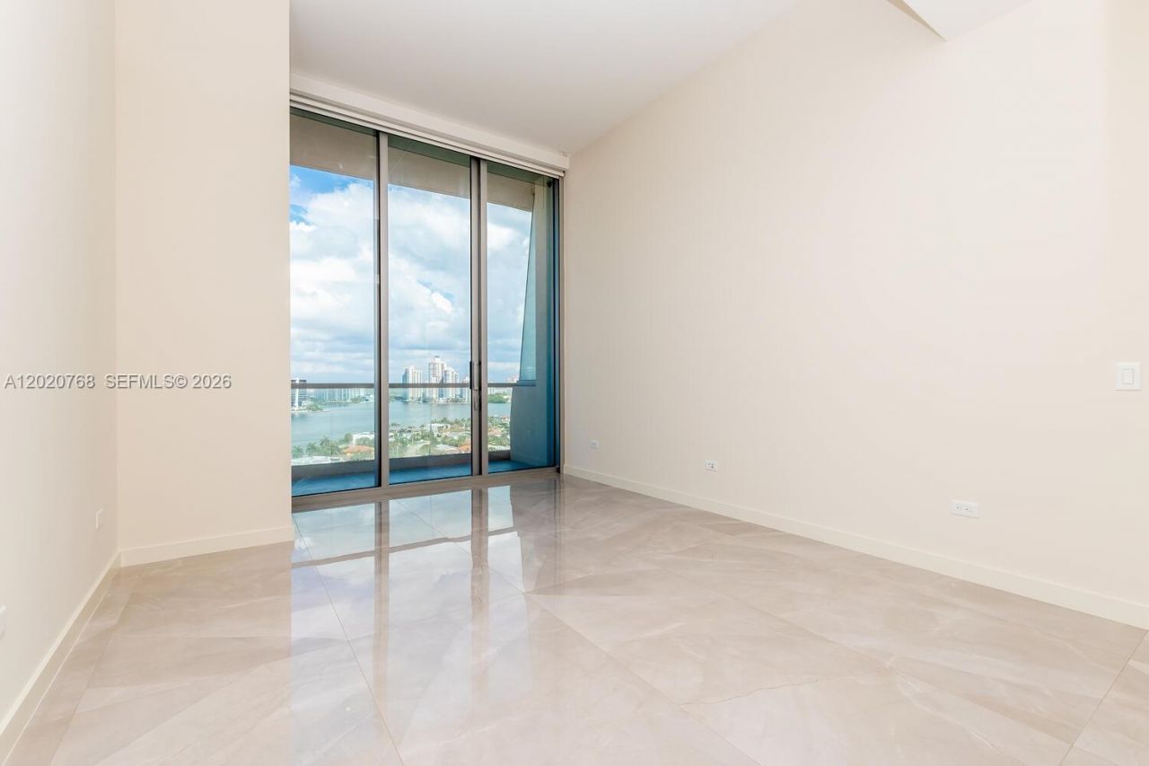 18501 E Collins, Unit 1503, Sunny Isles Beach, FL 33160 Photo