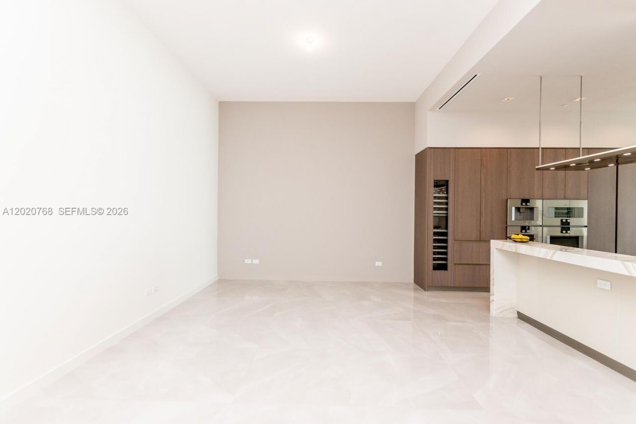18501 E Collins, Unit 1503, Sunny Isles Beach, FL 33160 Photo