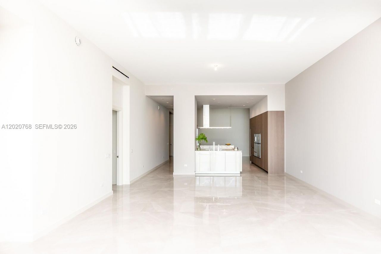 18501 E Collins, Unit 1503, Sunny Isles Beach, FL 33160 Photo