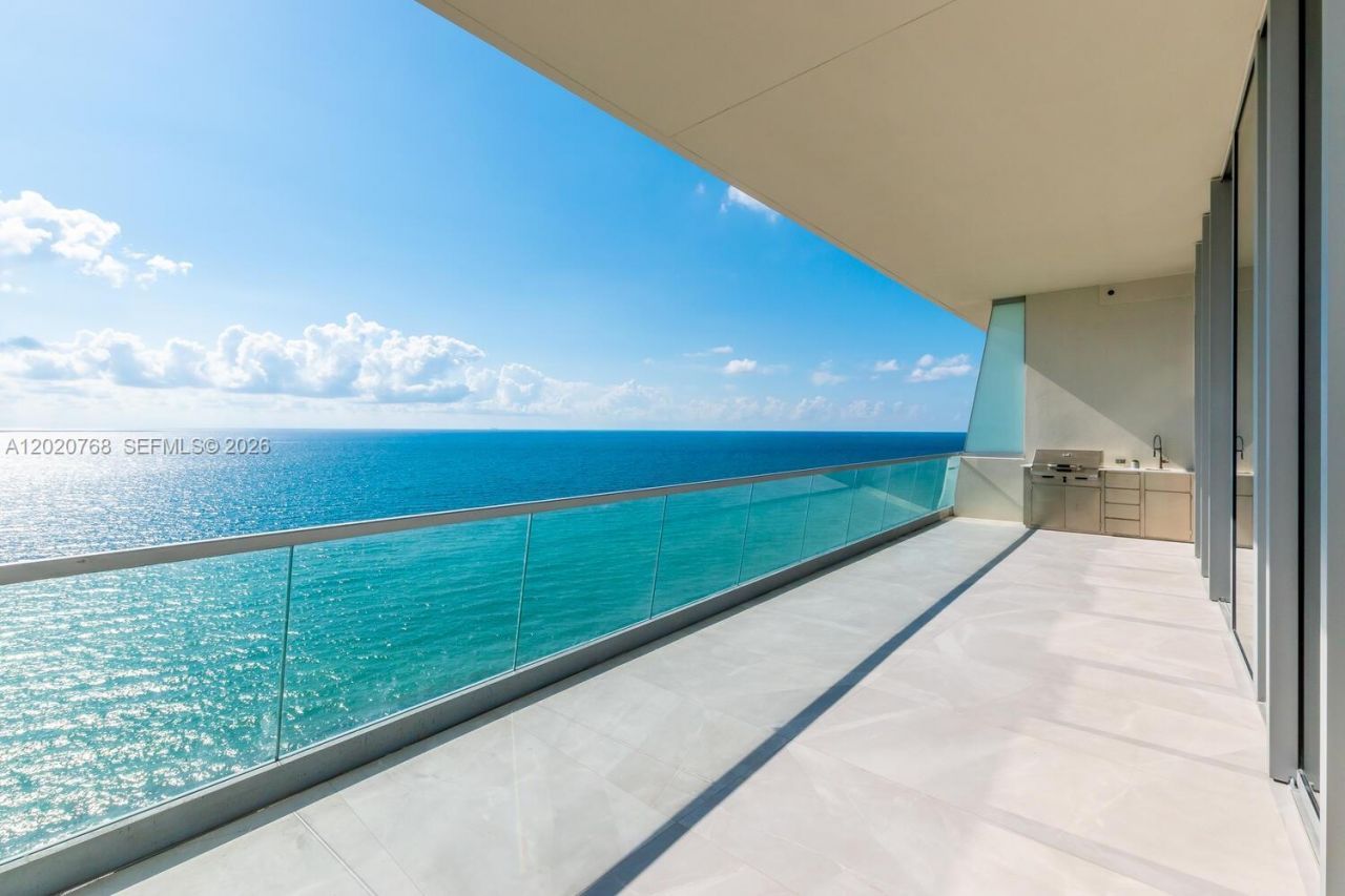 18501 E Collins, Unit 1503, Sunny Isles Beach, FL 33160 Photo