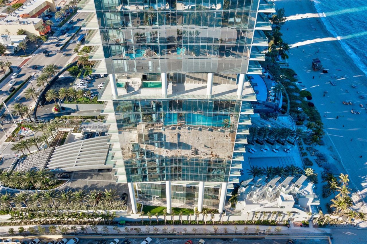 18501 E Collins, Unit 1503, Sunny Isles Beach, FL 33160 Photo