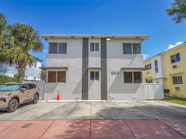 965 Bay Dr , Unit 8, Miami Beach, FL 33141