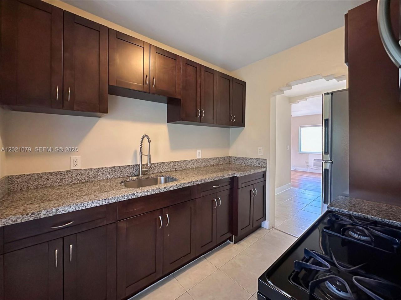 965 Bay Dr , Unit 8, Miami Beach, FL 33141 Photo