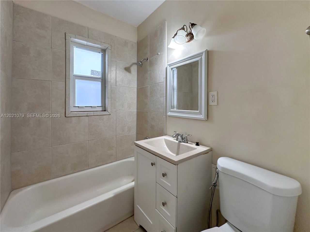 965 Bay Dr , Unit 8, Miami Beach, FL 33141 Photo