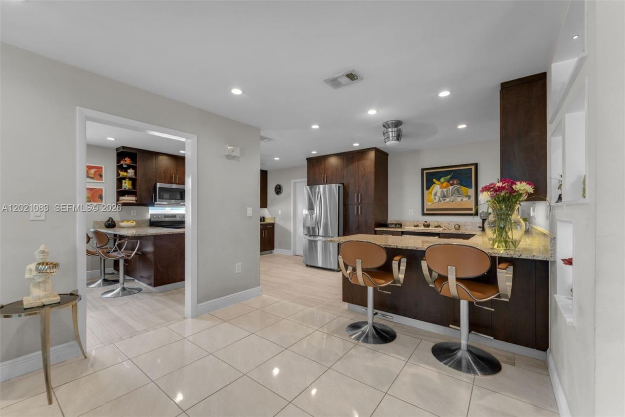 5500 SW 87th Ave, Miami, FL 33165 Photo