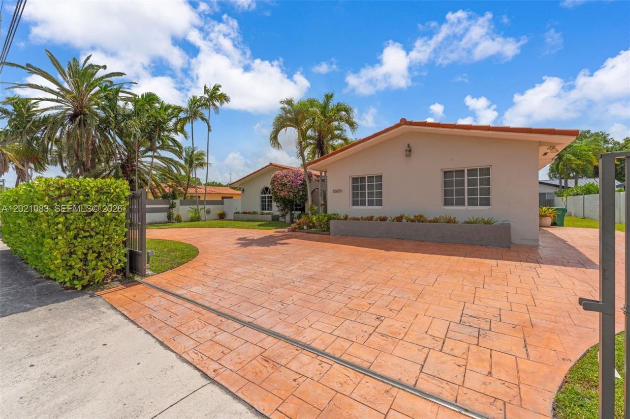 5500 SW 87th Ave, Miami, FL 33165 Photo