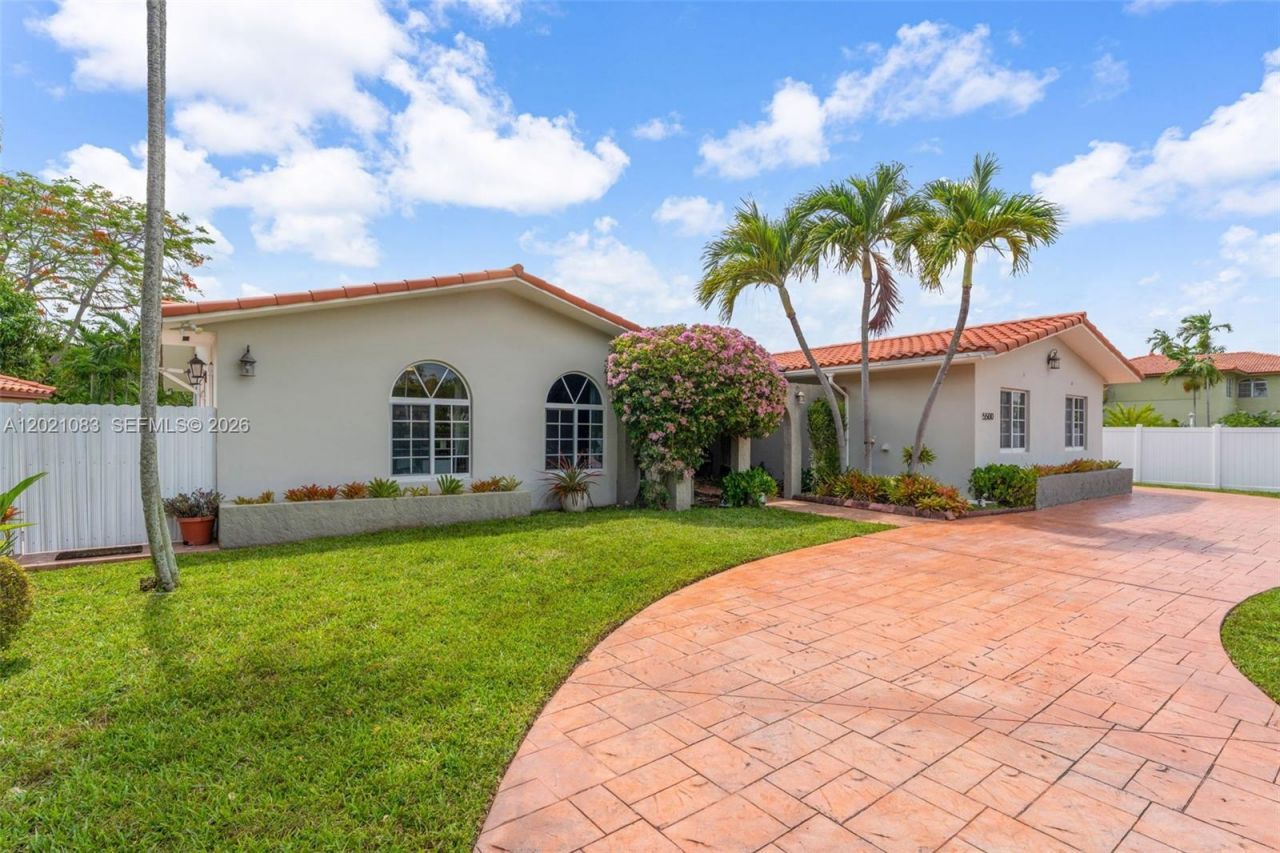 5500 SW 87th Ave, Miami, FL 33165 Photo